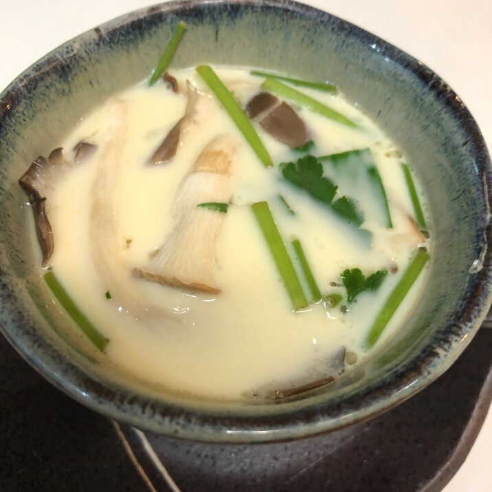きのこと銀杏の優しいお味の茶碗蒸し レシピ 作り方 By Yumi 02 楽天レシピ きのこと銀杏の優しいお味の茶碗蒸し レシピ 作り方 By Yumi 02 楽天レシピ
